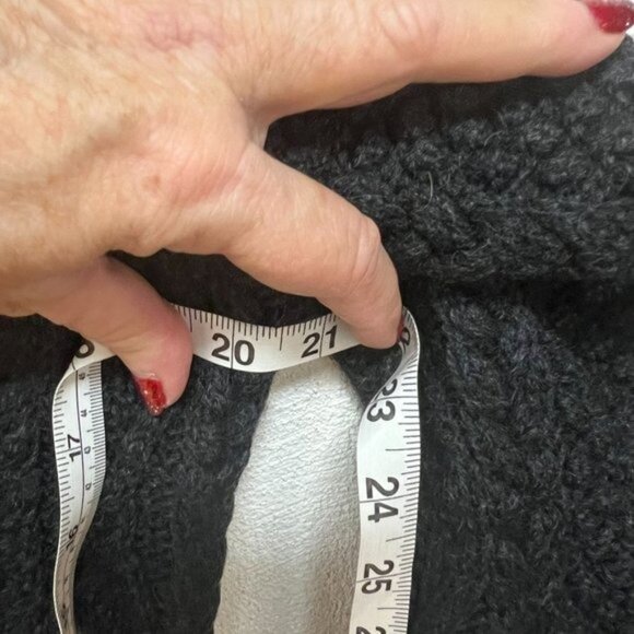 J. Crew Women's Turtleneck Wool Sweater Knitted Long Sleeve Black Size Medium - Picture 9 of 9